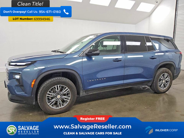 Used 2024 Chevrolet Traverse LS FWD image 1