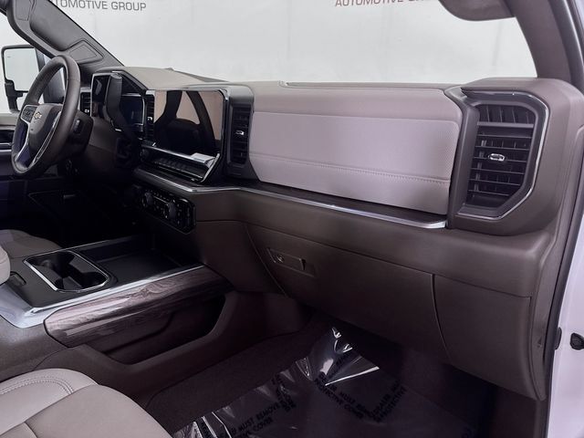 Used 2024 Chevrolet Silverado 3500 LTZ w/ LTZ Convenience Package AWD/4WD image 32