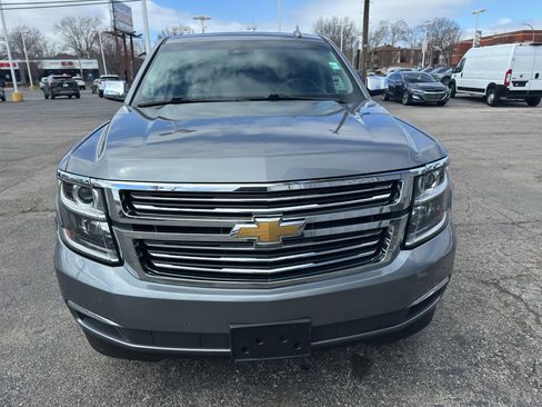 Used 2020 Chevrolet Suburban Premier image 4