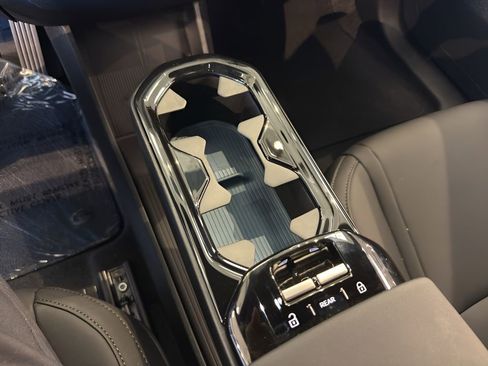 New 2026 Volvo EX30 Ultra w/ Protection Package image 16