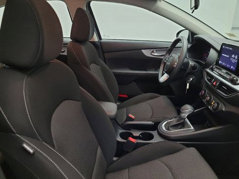 Used 2024 Kia Forte LXS image 21