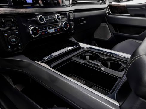 Used 2024 Ford F250 Lariat w/ Lariat Ultimate Package image 55