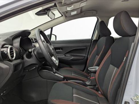 Used 2024 Nissan Versa SR FWD image 14