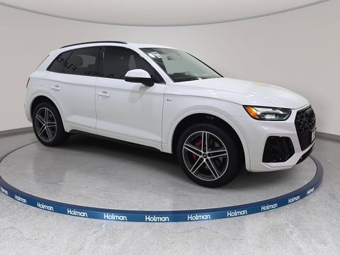 Certified 2024 Audi Q5 e Premium Plus w/ Premium Plus Package AWD/4WD image 5