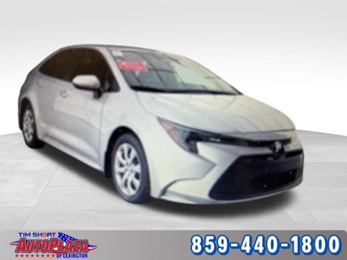 Used 2025 Toyota Corolla LE FWD image 4