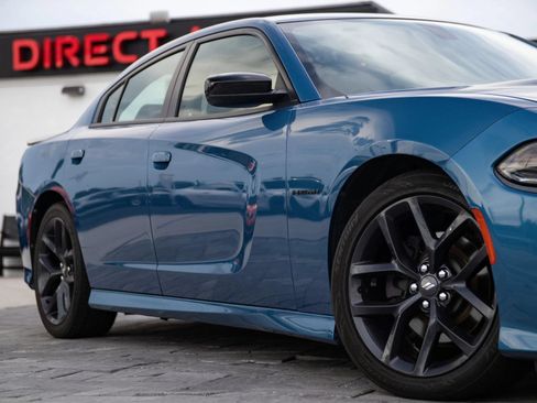 Used 2020 Dodge Charger R/T w/ Blacktop Package RWD image 2