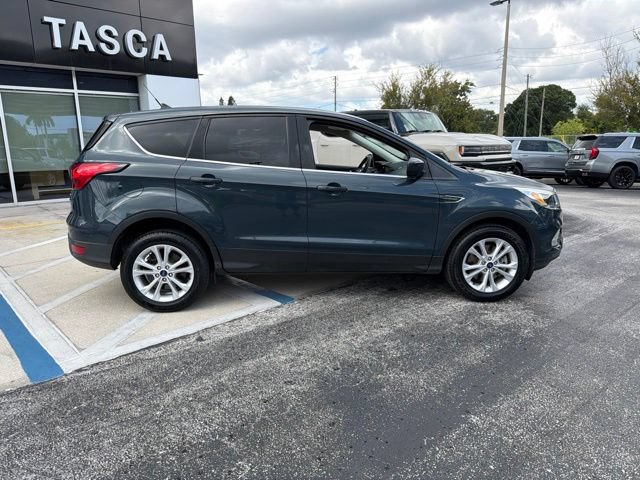 Used 2019 Ford Escape SE AWD/4WD image 9