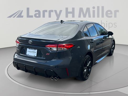 Used 2023 Toyota Corolla SE FWD image 6