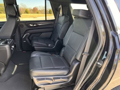 Used 2023 GMC Yukon Denali w/ Denali Reserve Package image 30
