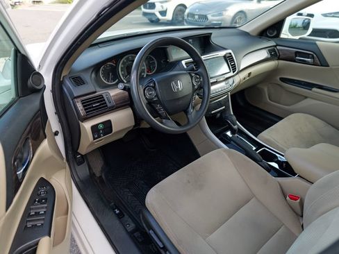 Used 2016 Honda Accord EX image 16