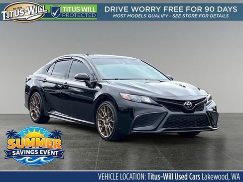 Used 2023 Toyota Camry SE FWD image 1