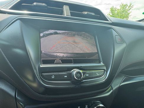 Used 2022 Chevrolet TrailBlazer RS FWD image 15