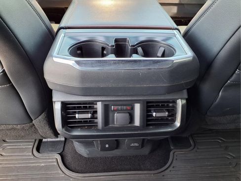 Used 2021 Ford F150 Lariat w/ Equipment Group 502A High AWD/4WD image 18