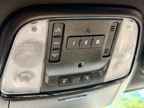 Used 2021 Dodge Durango R/T AWD/4WD image 32