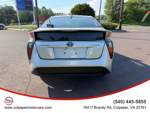 Used 2016 Toyota Prius Two FWD image 4