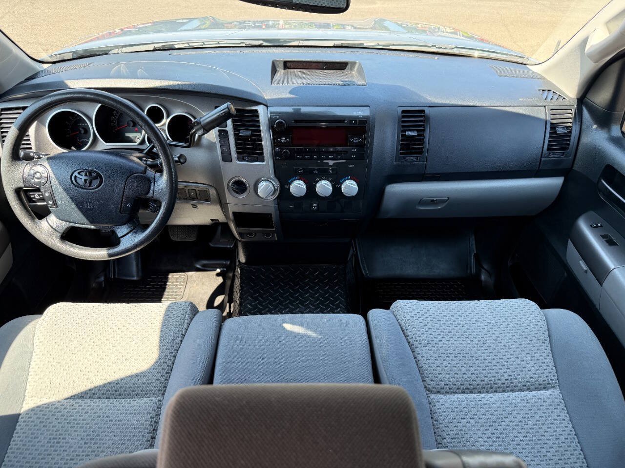 Used 2011 Toyota Tundra 4x4 Double Cab Long Bed w/ Cold Weather Pkg image 13