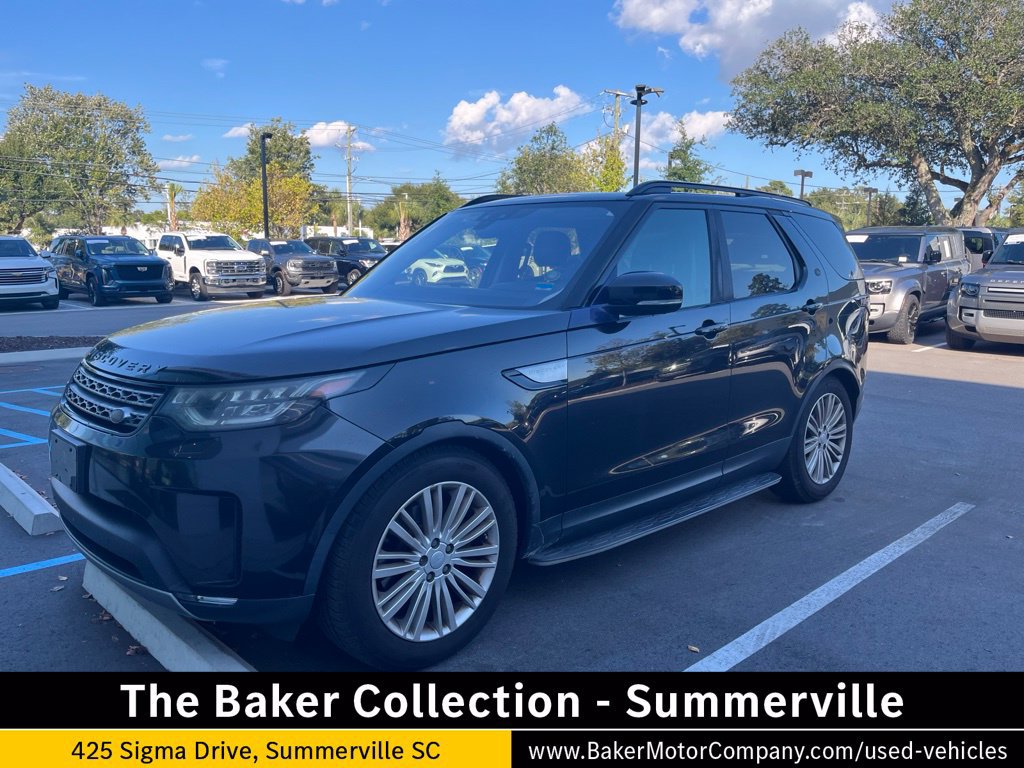 Used 2017 Land Rover Discovery HSE AWD/4WD image 1