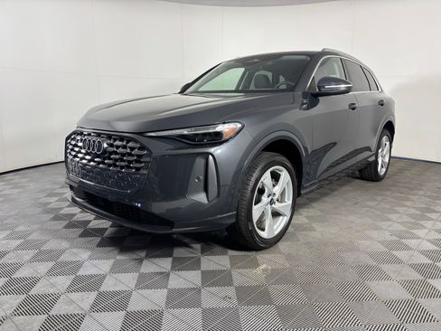 Used 2025 Audi Q5 Premium Plus w/ Premium Plus AWD/4WD image 3
