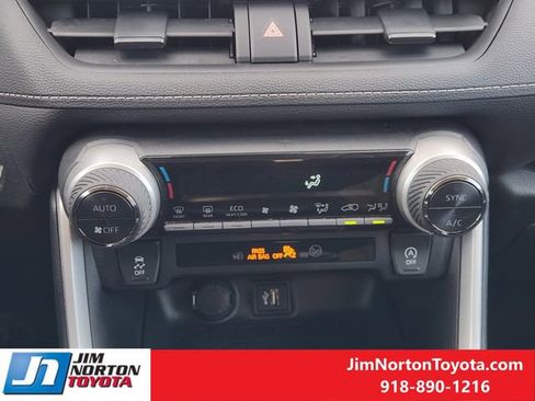 Used 2024 Toyota RAV4 XLE image 21