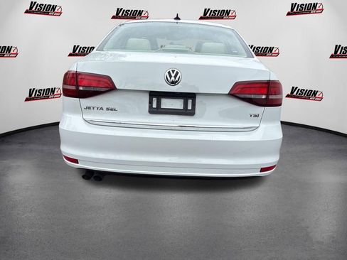 Used 2017 Volkswagen Jetta SEL FWD image 6