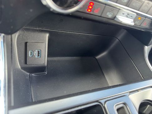 Used 2022 Ford F150 XLT w/ Equipment Group 302A High image 17