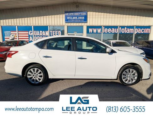 Used 2019 Nissan Sentra S image 2