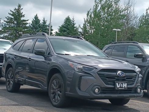 Used 2025 Subaru Outback Onyx Edition AWD/4WD image 1