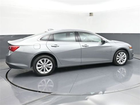 Used 2024 Chevrolet Malibu LT image 3