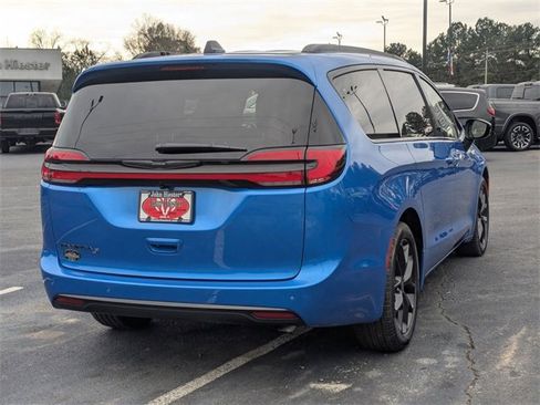 New 2026 Chrysler Pacifica Select image 7