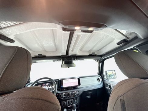 Used 2025 Jeep Wrangler Unlimited Sahara w/ Safety Group image 16