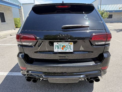 Used 2018 Jeep Grand Cherokee Trackhawk AWD/4WD image 6