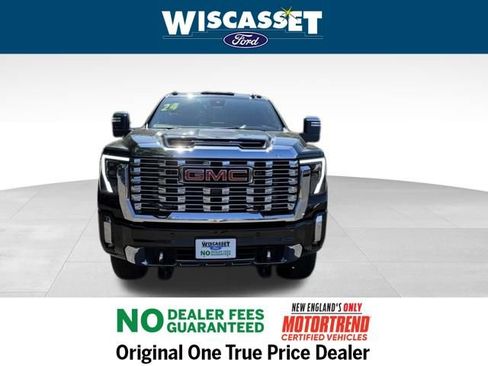 Used 2024 GMC Sierra 3500 Denali w/ Denali Reserve Package image 9