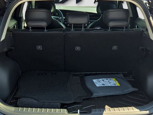 New 2025 Kia Niro SX image 14