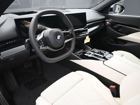 New 2026 BMW 530i w/ Premium Package image 11