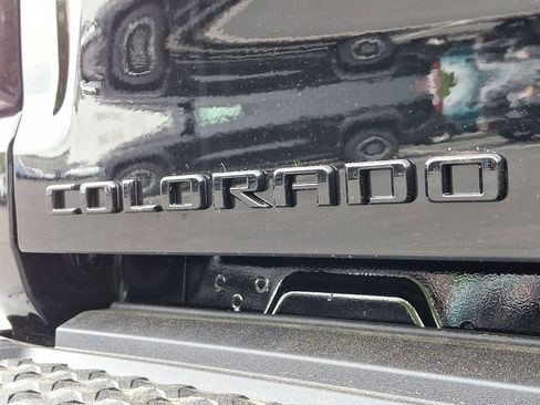 New 2026 Chevrolet Colorado ZR2 w/ Technology Package AWD/4WD image 19