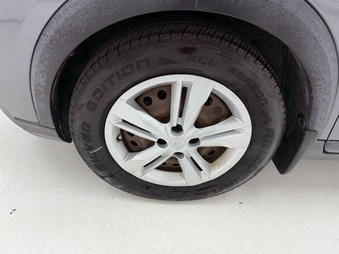 Used 2019 Nissan Kicks S w/ Interior Electronics Package image 7