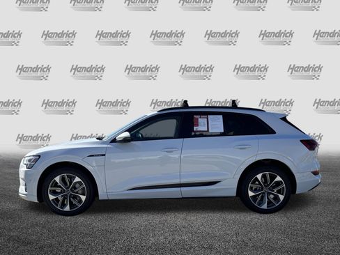 Used 2021 Audi e-tron Premium Plus image 6