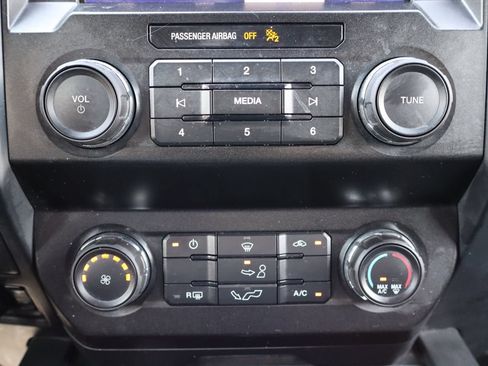 Used 2020 Ford F150 XL w/ Equipment Group 101A Mid AWD/4WD image 9