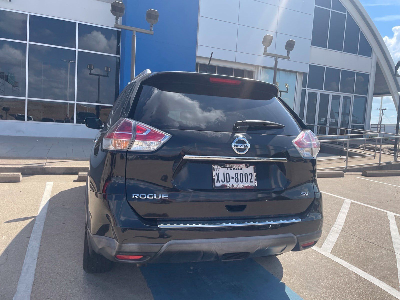 Used 2016 Nissan Rogue SV FWD image 41