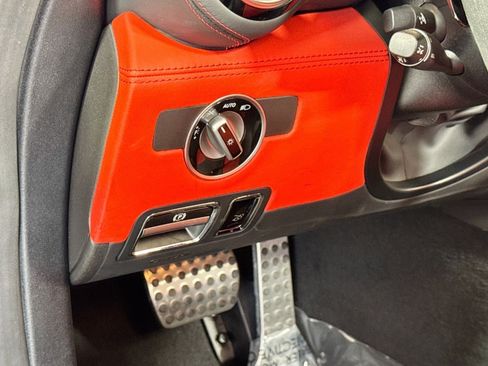 Used 2019 Mercedes-Benz AMG GT C image 10