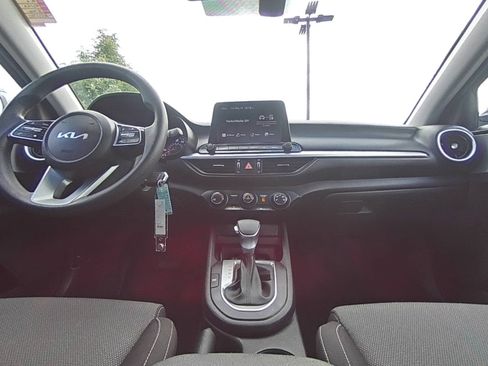 Used 2023 Kia Forte LXS w/ LXS Technology Package FWD image 29