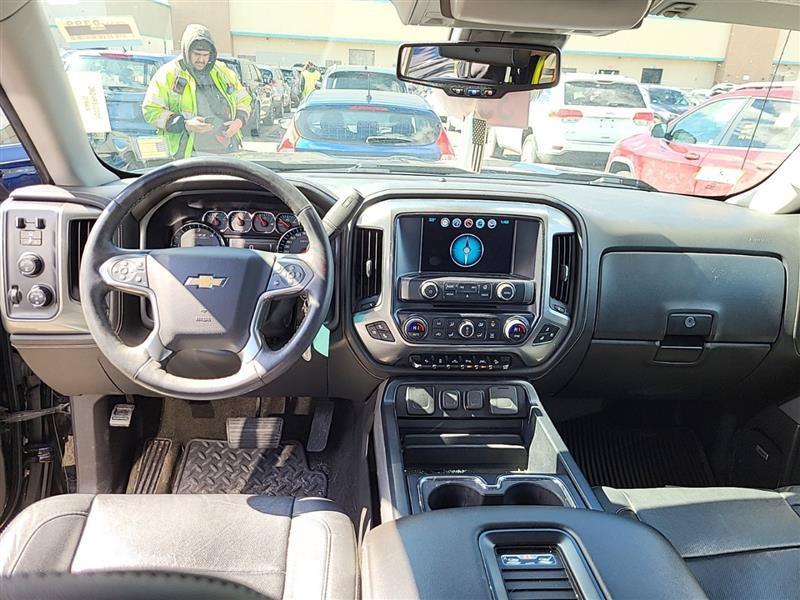 Used 2017 Chevrolet Silverado 1500 LTZ Z71 w/ Redline Edition AWD/4WD image 7