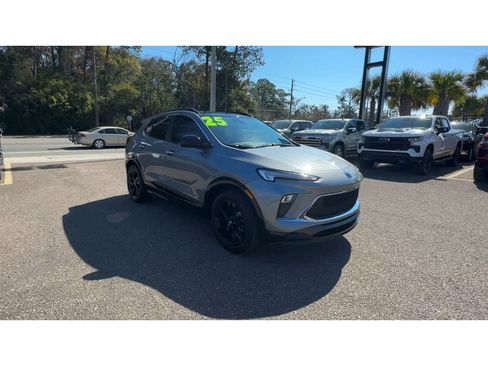 Used 2025 Buick Encore GX Sport Touring w/ Comfort Package image 8