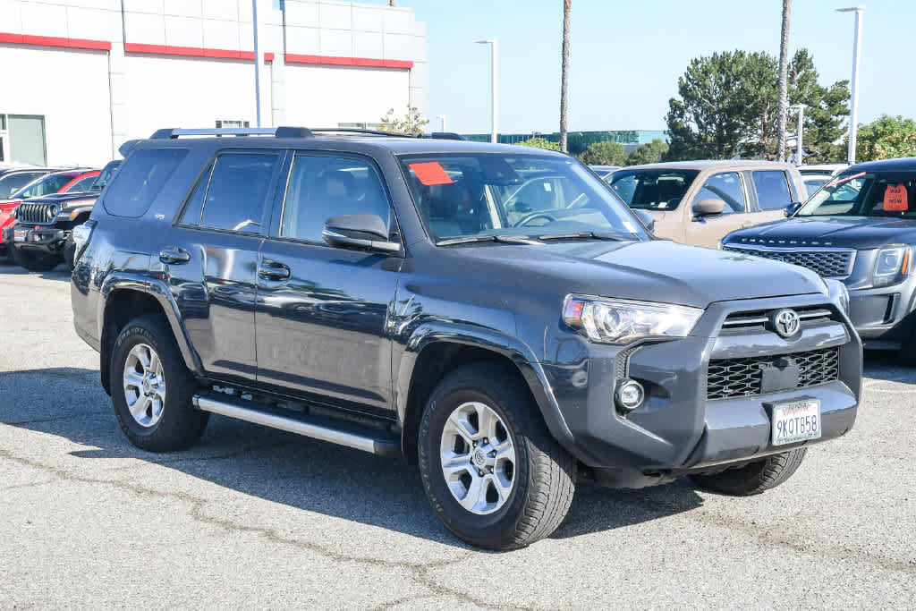 Used 2024 Toyota 4Runner SR5 Premium w/ Moonroof Package RWD image 3