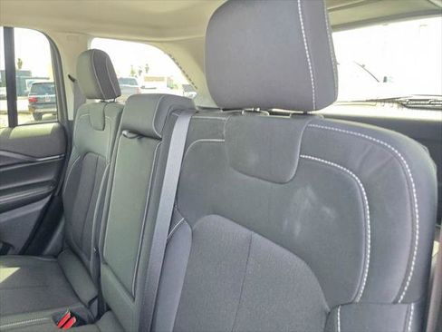 Certified 2023 Jeep Grand Cherokee Laredo image 16