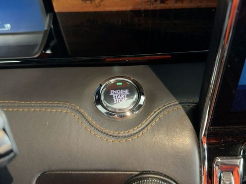 Used 2022 Lincoln Navigator Black Label image 26