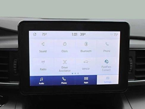 Used 2022 Ford Explorer XLT w/ Equipment Group 202A image 19