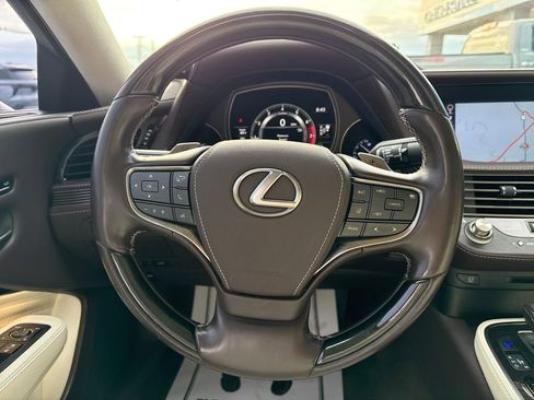 Used 2018 Lexus LS 500 AWD image 17
