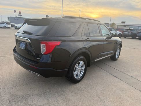 Certified 2024 Ford Explorer XLT w/ Equipment Group 202A AWD/4WD image 5