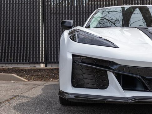 Used 2023 Chevrolet Corvette Z06 w/ Engine Appearance Package RWD image 7